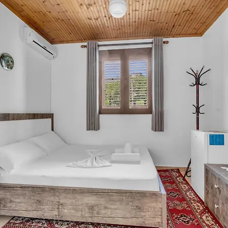 Emiljano بيت ضيافة 3*